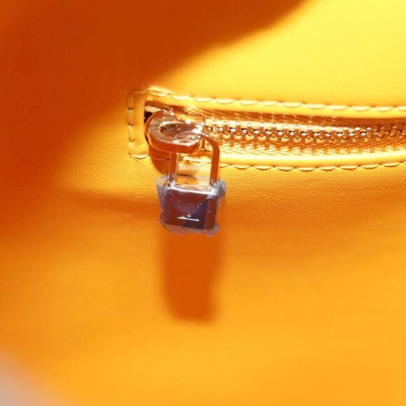 LOUIS VUITTON Monogram Vernis Houston Hand Bag Lime Yellow M91055 LV Auth 95398 - Picture 10 of 16